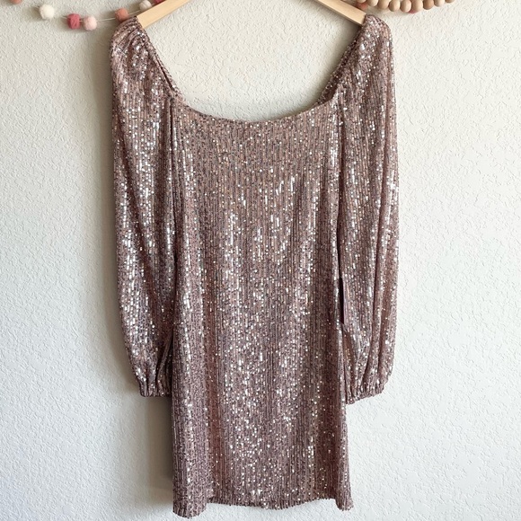 NWT B Darlin Fitted Sequin Dress with Balloon Sleeves in Champagne Juniors 5/6 - Picture 2 of 8